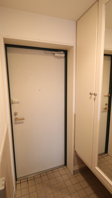 玄関　※別部屋参考写真