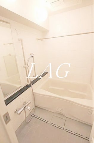 バス・シャワールーム　お風呂です。