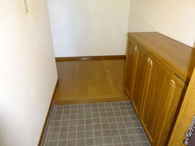玄関　清潔感のあるベランダです