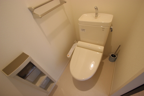 トイレ　※別号室の写真です