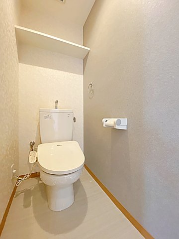 トイレ　同間取り別部屋の画像です