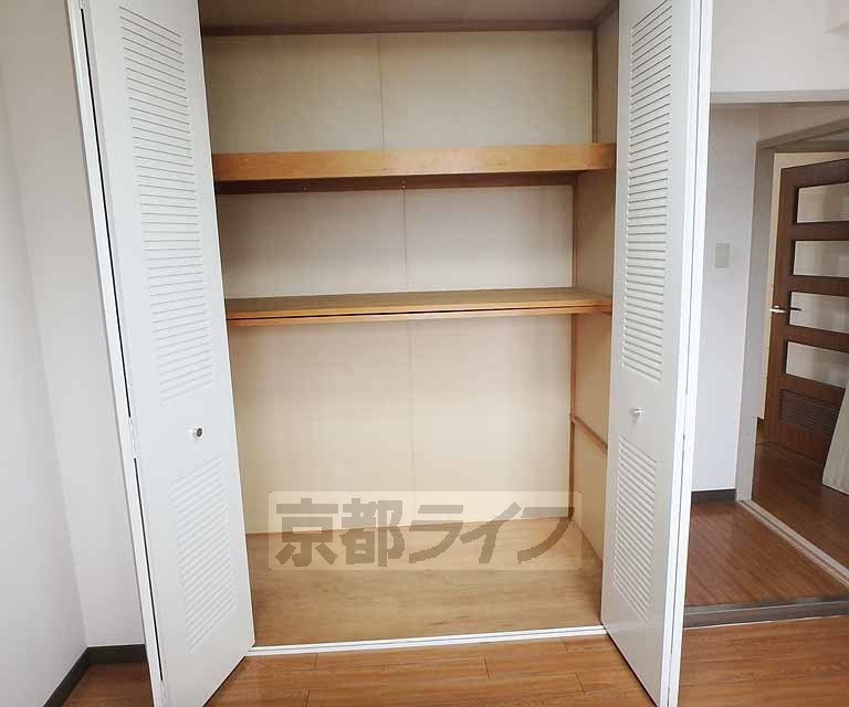 収納　奥行きのある収納
