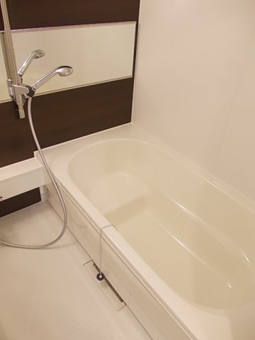 バス・シャワールーム　きれいなお風呂です