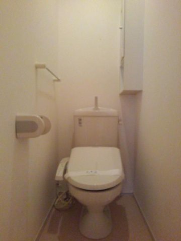 トイレ　コンパクトで使いやすいトイレです