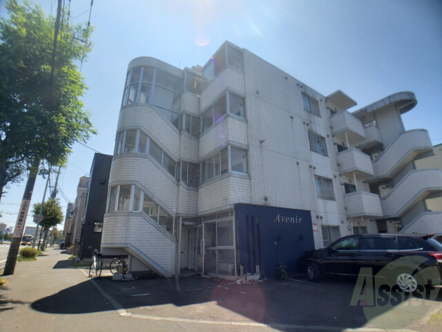 建物外観　札幌市北区北２０条西「アヴニール」