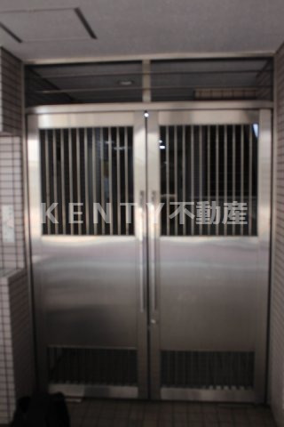 エントランス　毎日通るエントランスはこのようになっています