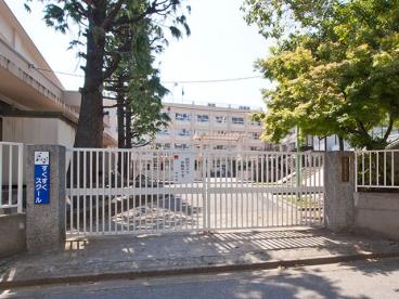小学校　江戸川区立西小松川小学校（小学校）まで338m