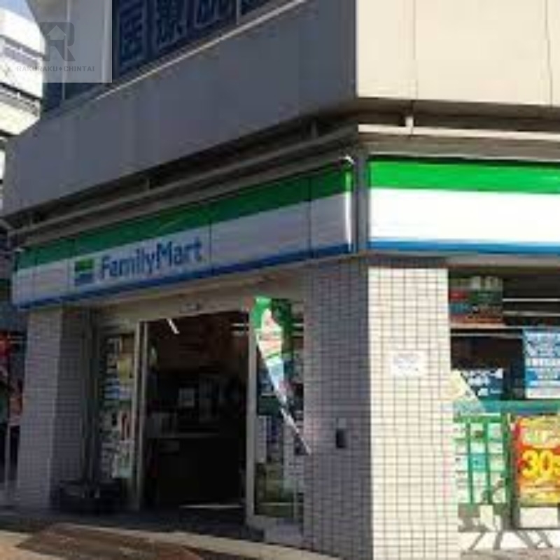 コンビニ　ファミリーマート布施広小路店（コンビニ）まで235m