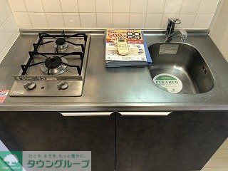 キッチン　システムキッチン（2口ガスコンロ）
