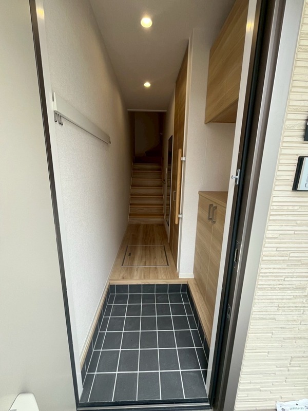 玄関　別部屋参考写真