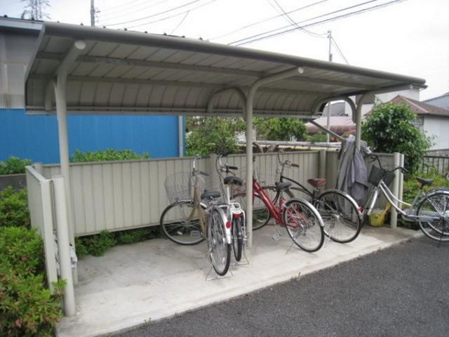 その他共有部分　★駐輪場は嬉しい屋根付き★
