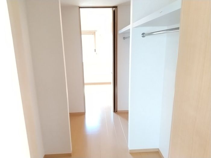収納　室内写真は別部屋の写真です。