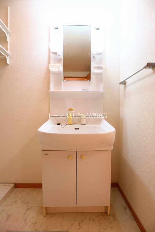 洗面設備　103号室写真