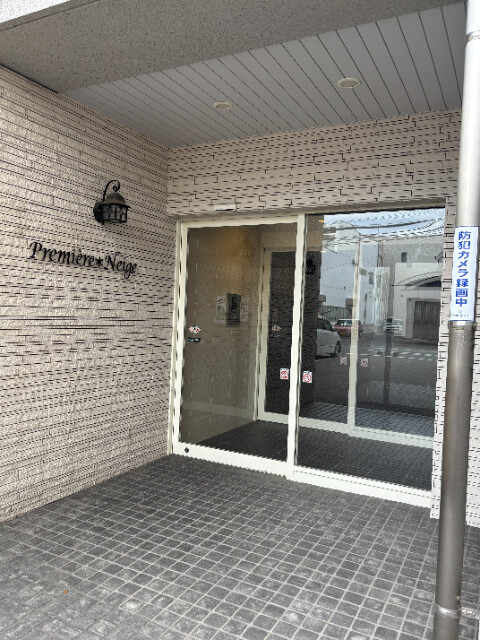 エントランス　エントランス
