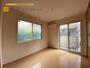 居室・リビング　２面採光の風通しの良いお部屋です。