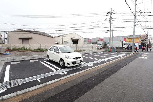 駐車場　駐車場
