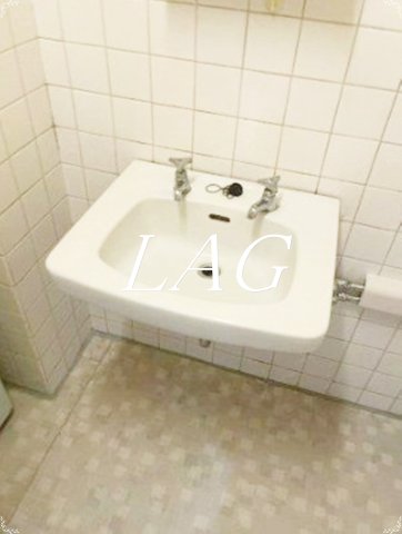 洗面設備　洗面台です。