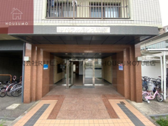 エントランス　清潔なエントランスです