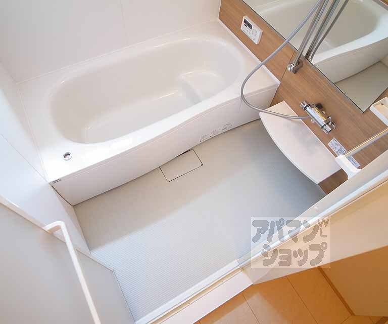バス・シャワールーム　きれいなお風呂です