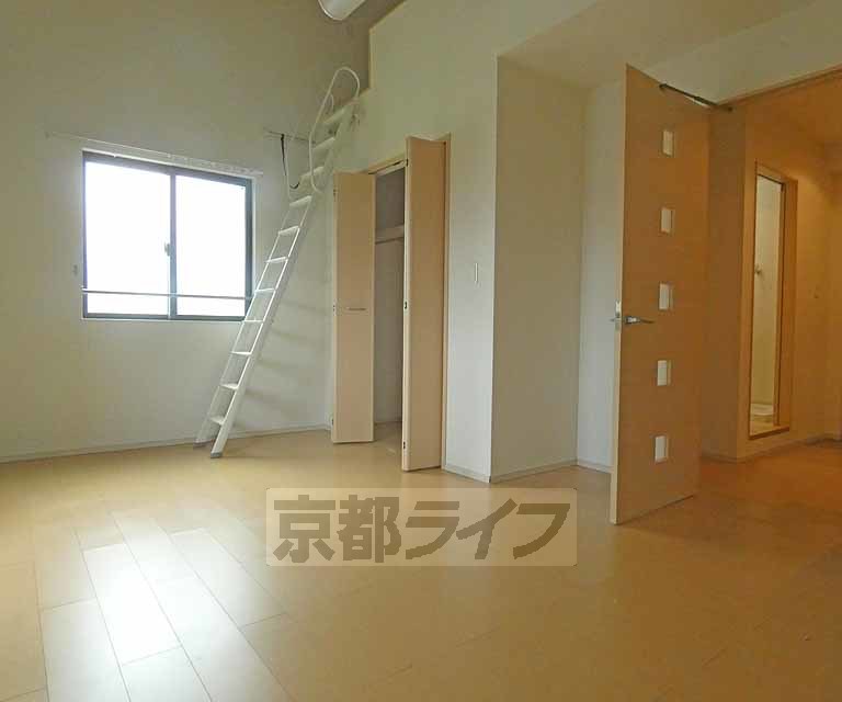 居室・リビング　ロフト付きの１Ｋです。