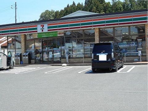 コンビニ　セブンイレブン須賀川影沼町店（コンビニ）まで550m