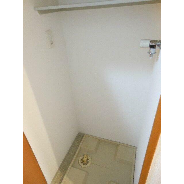 その他　棚付室内洗濯機置場