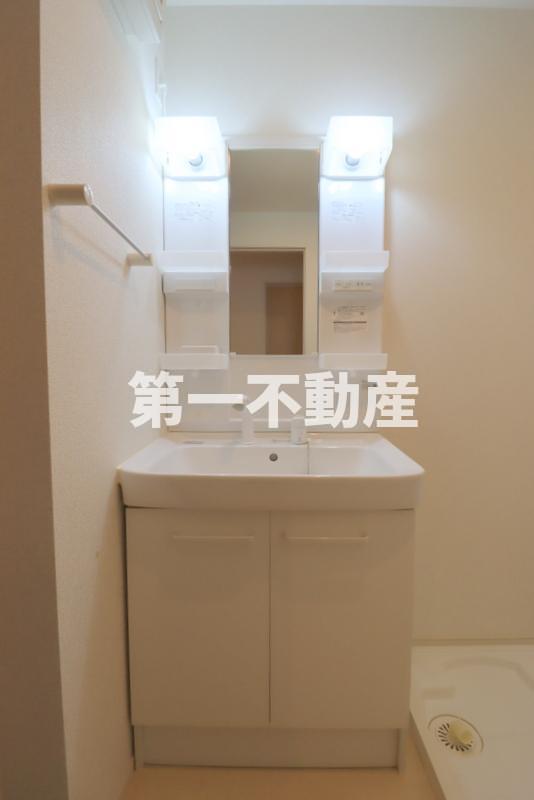 洗面設備　洗髪洗面化粧台