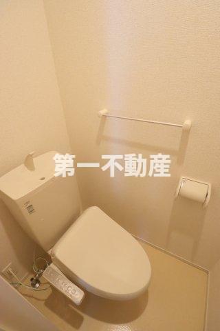トイレ　温水洗浄便座