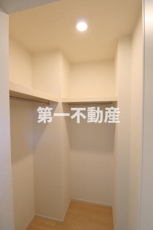 収納　ウォークインクローゼット