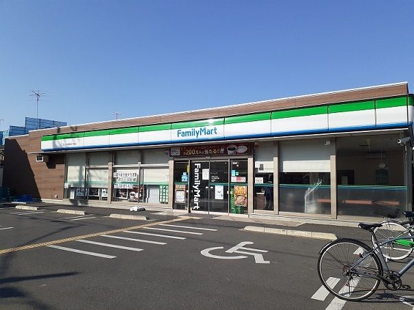 コンビニ　ファミマ　さいたま栄和5丁目店（コンビニ）まで180m