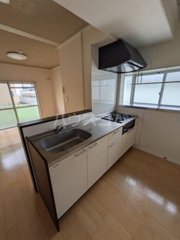 ＪＲ東海道本線 安倍川駅 徒歩13分 3階建 築40年のキッチン写真