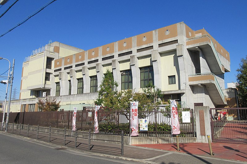 小学校　大阪市立茨田小学校（小学校）まで238m
