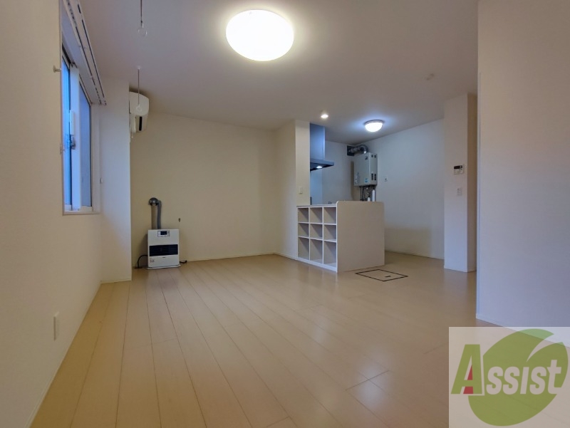 居室・リビング　広くてキレイなお部屋が広がっていて、充実した生活が送れそう。