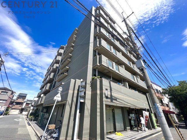 建物外観　オートロック付きで外部からの出入りがなく安心です