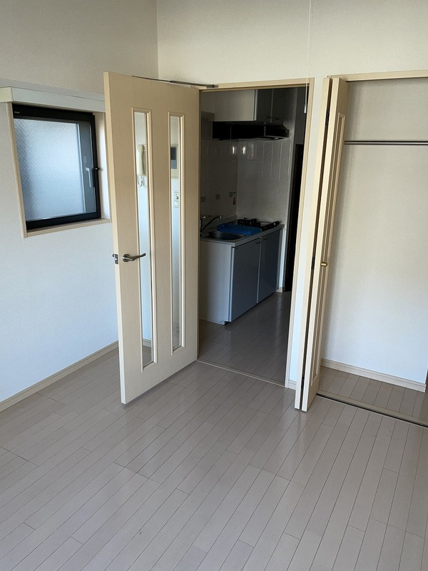 居室・リビング　弊社は全物件が仲介手数料半月分でご紹介可能です。
