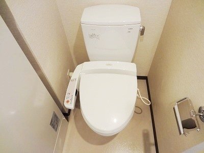 トイレ　シャワー付トイレ