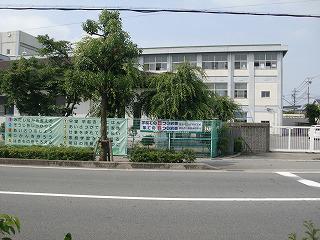 中学校　飾磨東中学校（中学校）まで776m