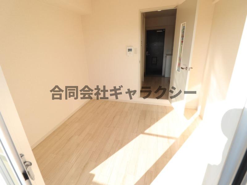 居室・リビング　6帖の洋室
