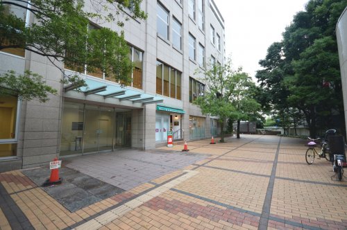 スーパー　まいばすけっと青山一丁目店（スーパー）まで292m