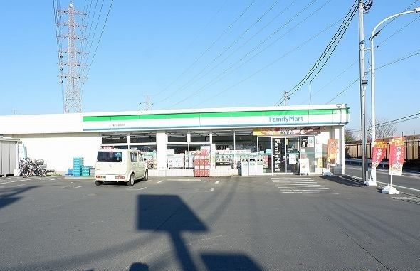 コンビニ　ファミリーマート東村山廻田町店（コンビニ）まで400m