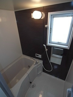 バス・シャワールーム　別部屋イメージ（仕様が異なります）