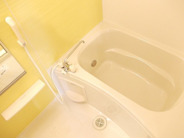 バス・シャワールーム　きれいなお風呂です
