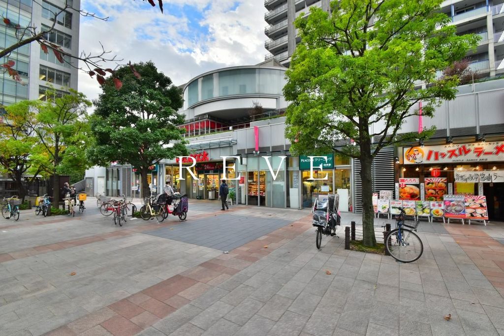 スーパー　ピーコックストアトルナーレ日本橋浜町店（スーパー）まで380m