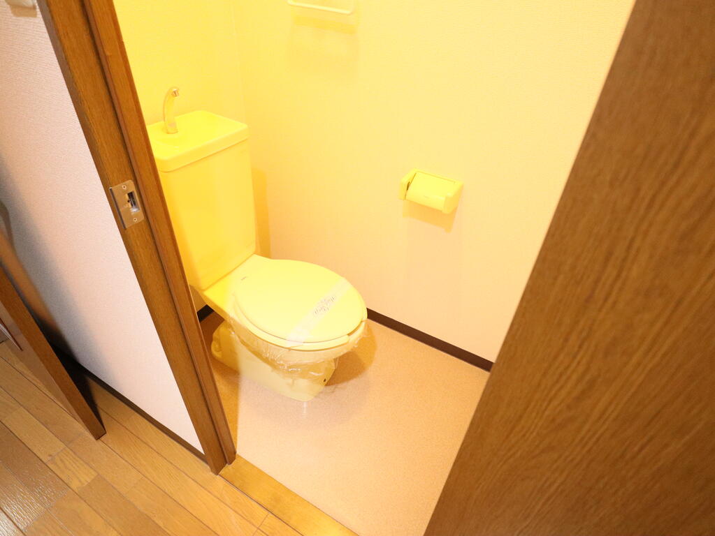 トイレ　トイレ