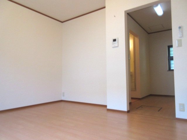 居室・リビング　★明るい居室★