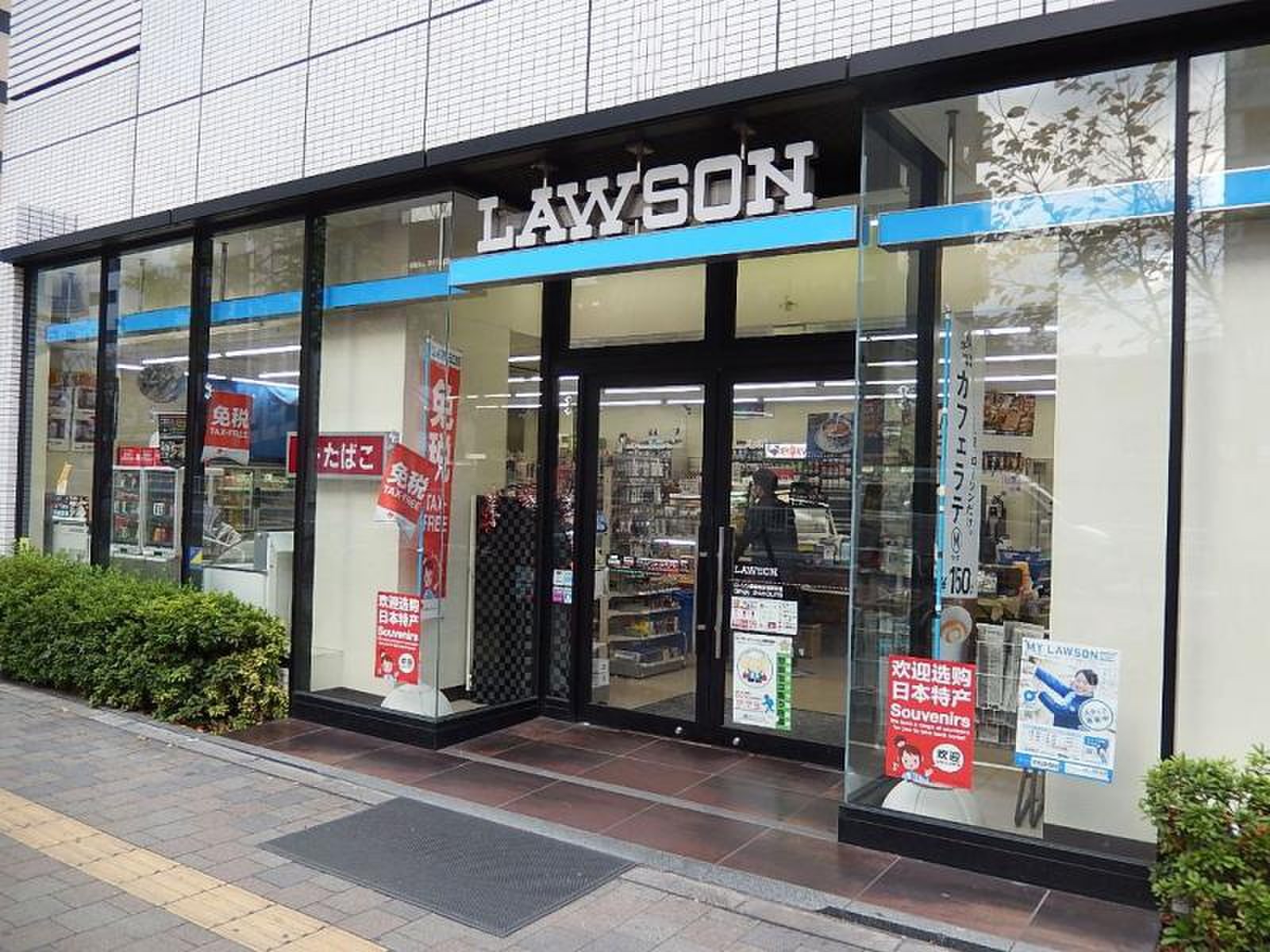コンビニ　ローソン東新宿明治通店（コンビニ）まで396m