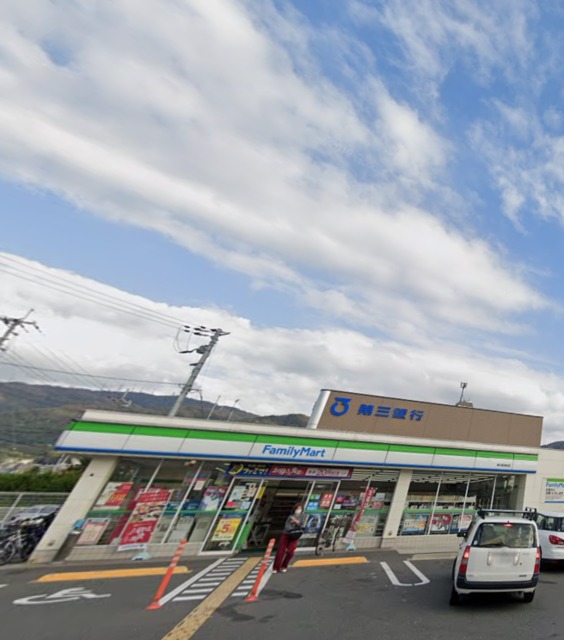 コンビニ　ファミリーマート東大阪旭町店（コンビニ）まで802m