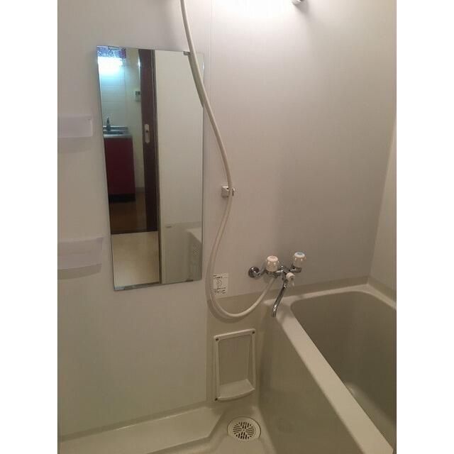 バス・シャワールーム　別部屋参照写真