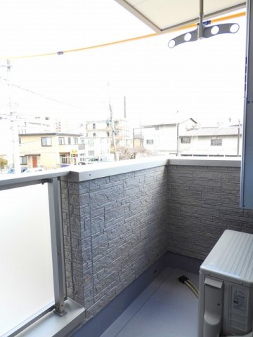 バルコニー　お洗濯にも便利なバルコニー付き