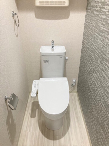 トイレ　ウォシュレット付きです♪